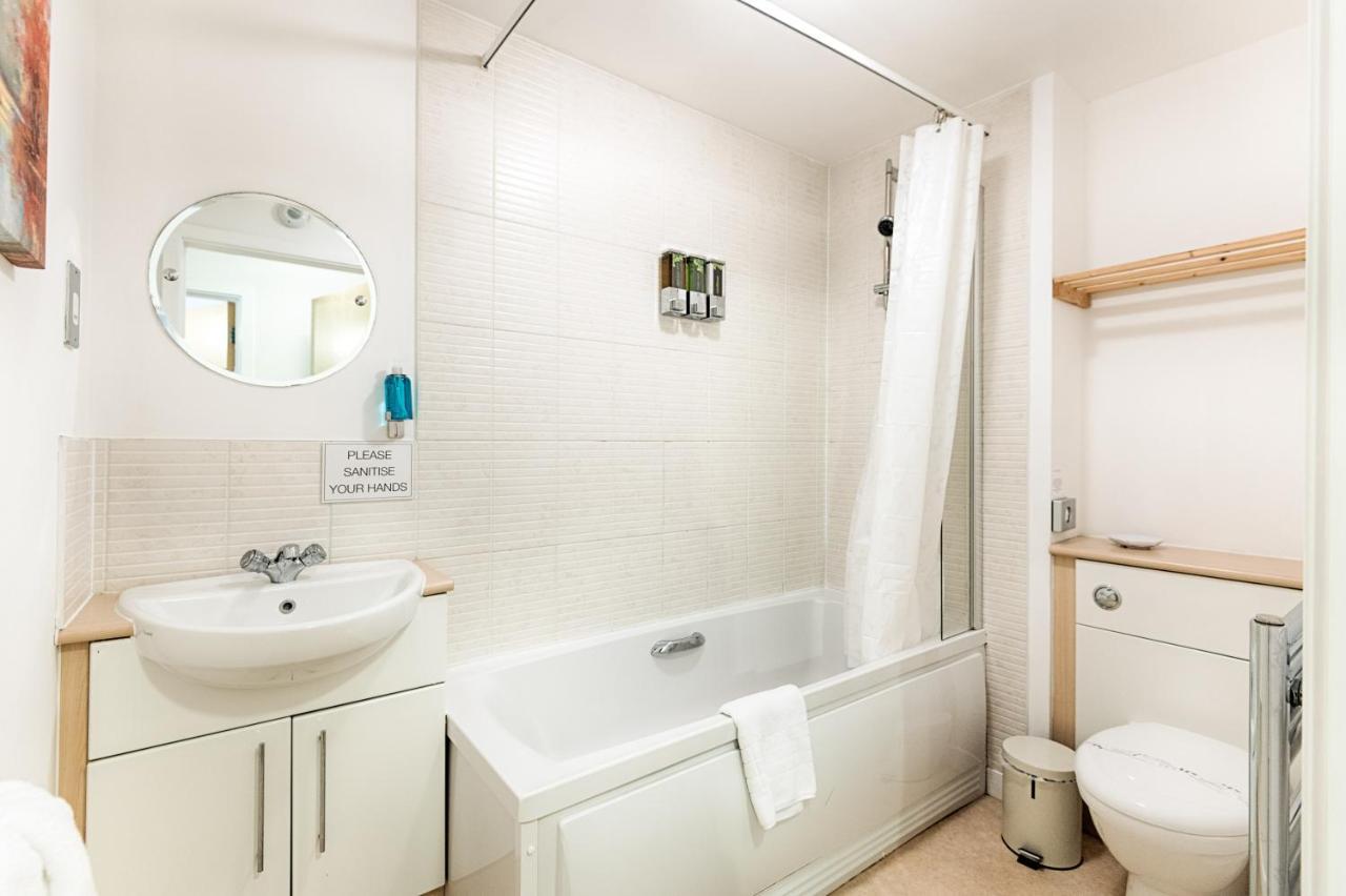 Parking, Balcony, Fully Equipped Kitchen Lägenhet Swansea Exteriör bild