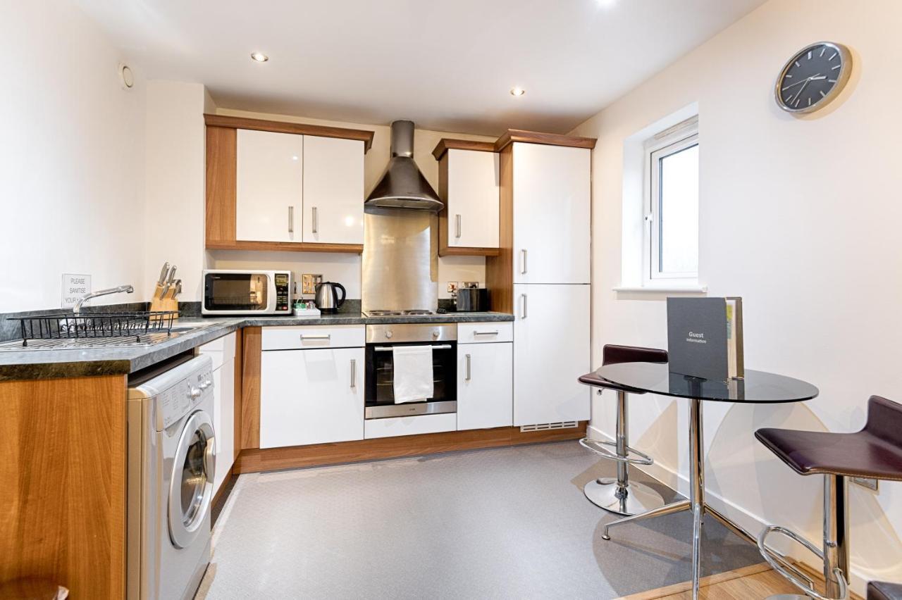Parking, Balcony, Fully Equipped Kitchen Lägenhet Swansea Exteriör bild